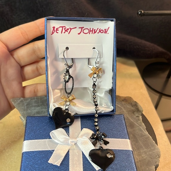 Betsey Johnson Jewelry - BETSEY JOHNSON MISMATCHED BLACK AND GOLD BOW AND HEARTS CRYSTAL EARRINGS
